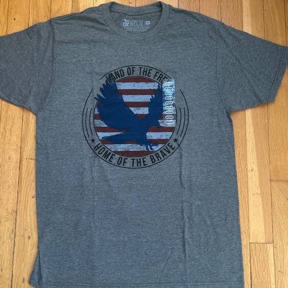 NWOT Mens Patriotic T shirt